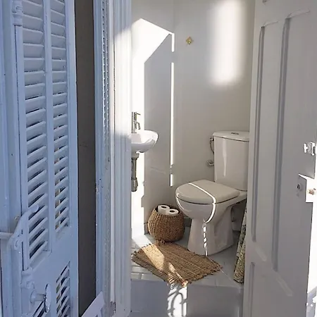 Charming French In Cannes, Balcony, Ac, 5min Walk To Appartamento *