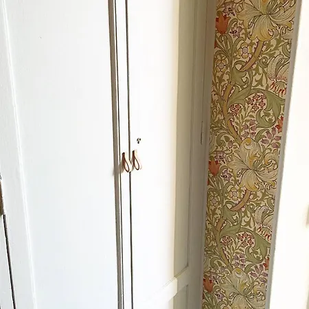 Charming French In Cannes, Balcony, Ac, 5min Walk To Apartment